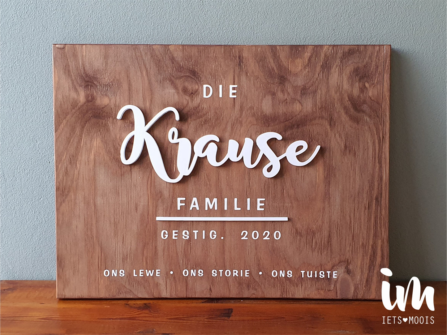 FAMILY SIGN - 4