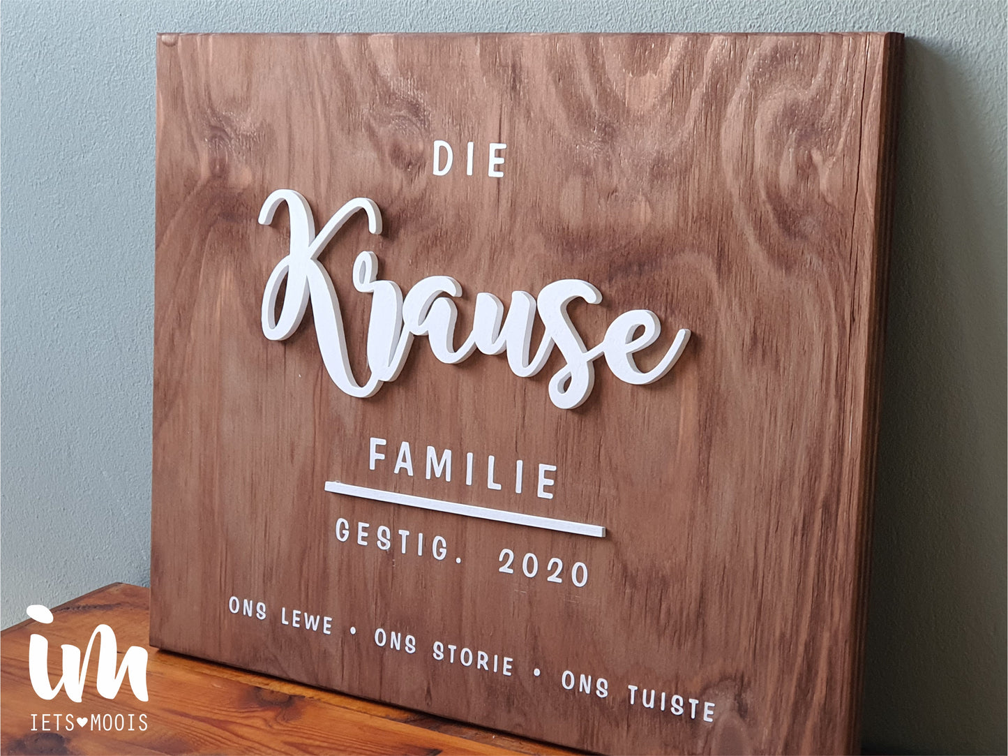 FAMILY SIGN - 4