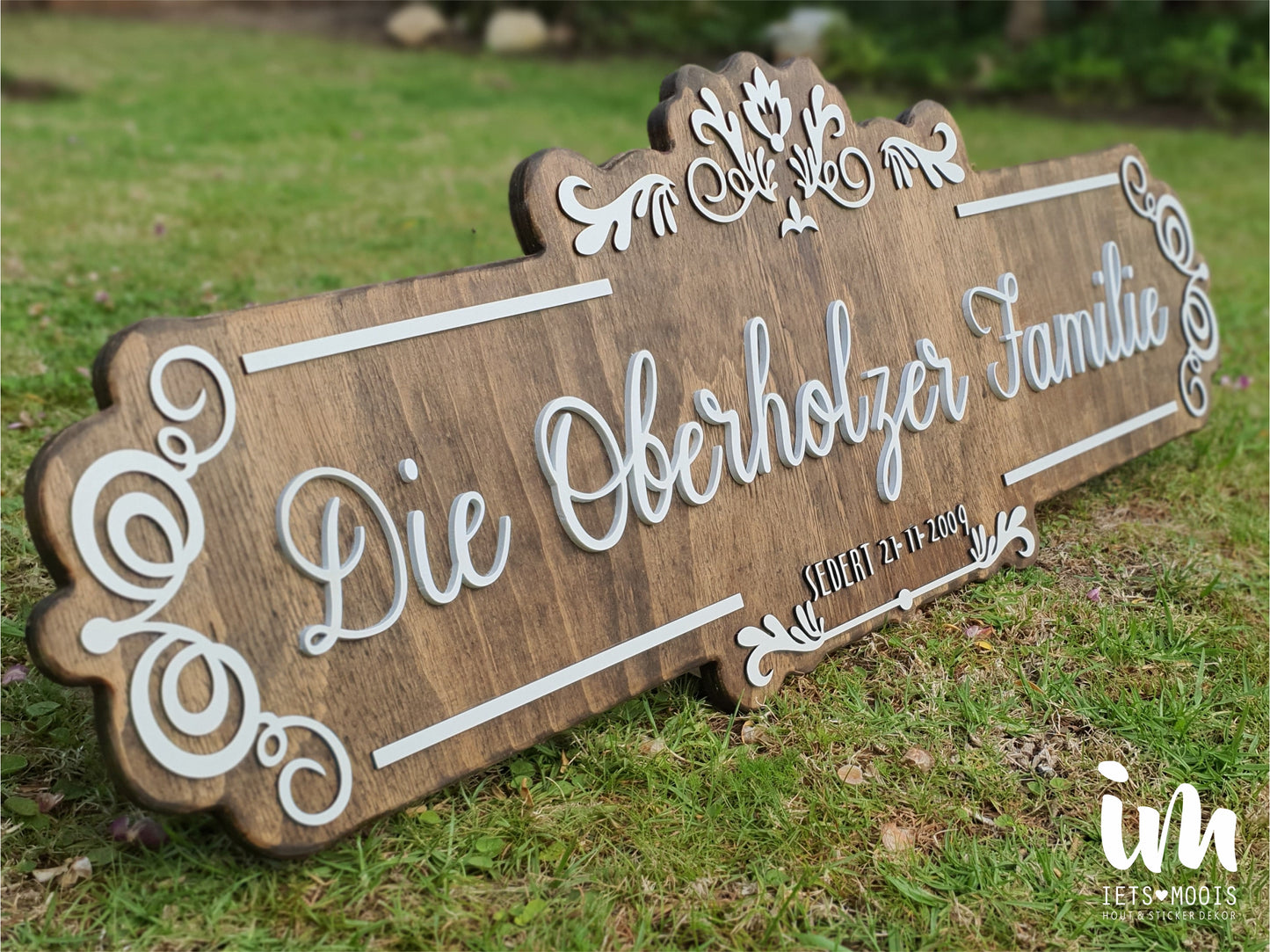 FAMILY SIGN - 1